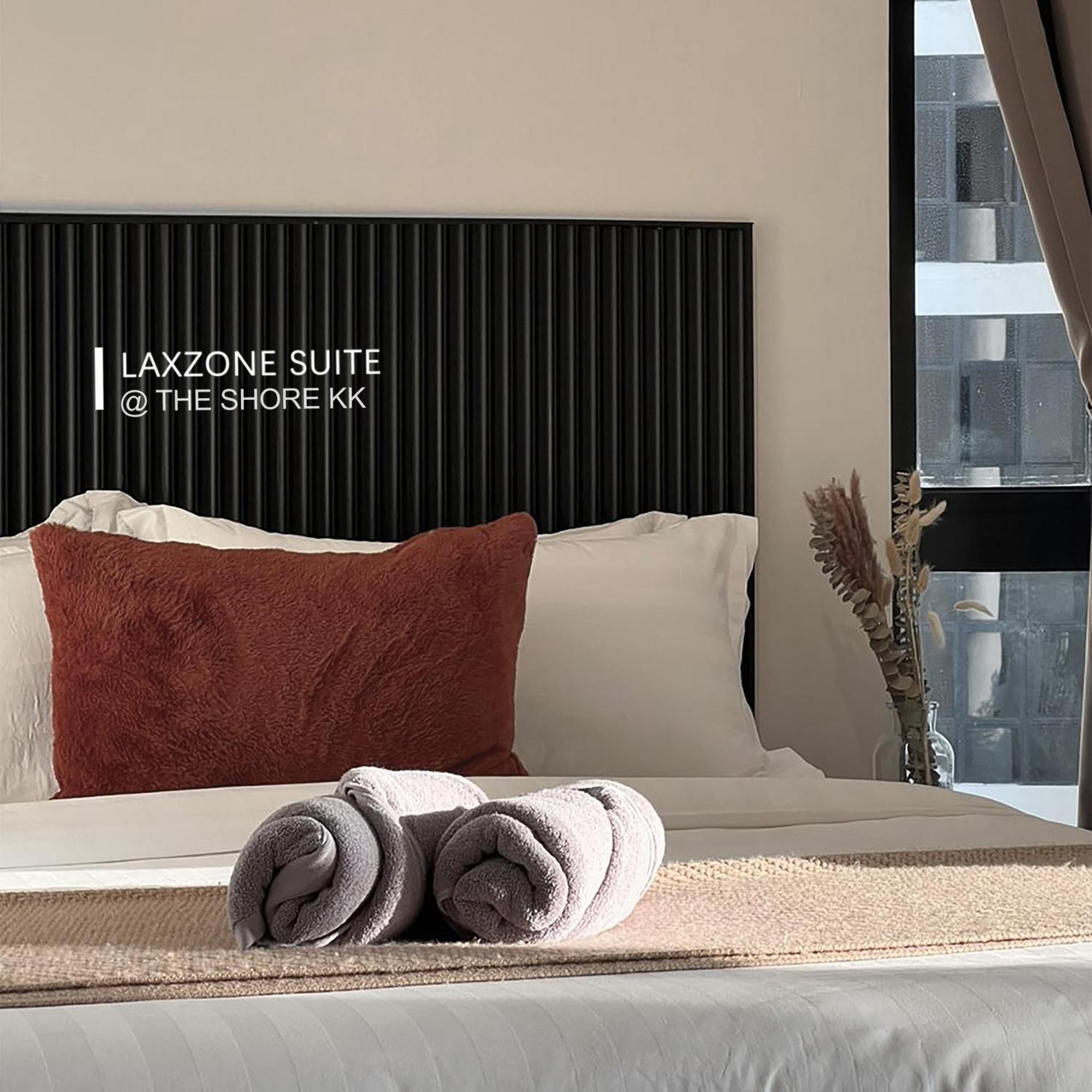 The Shore Cbd Kota Kinabalu By Laxzone Suite Exterior photo